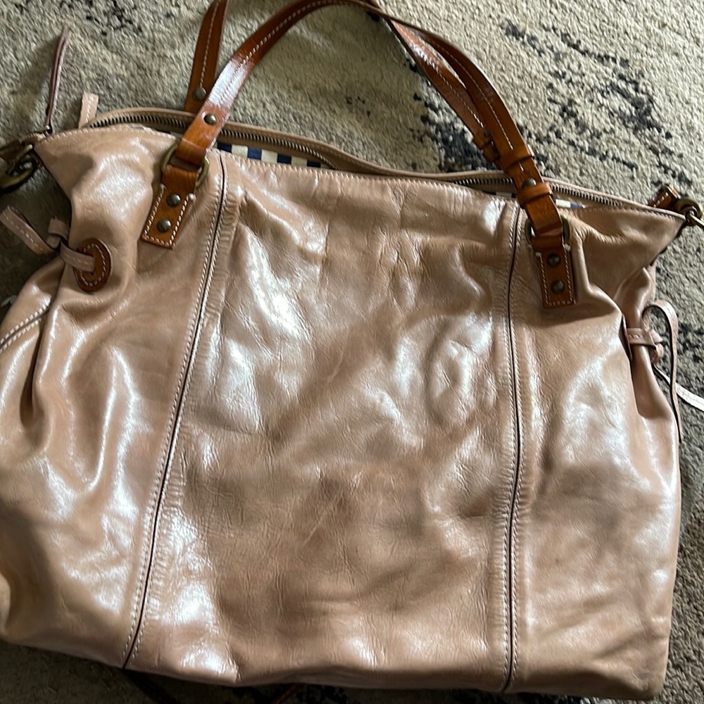Beautiful used Cavalcanti leather bag